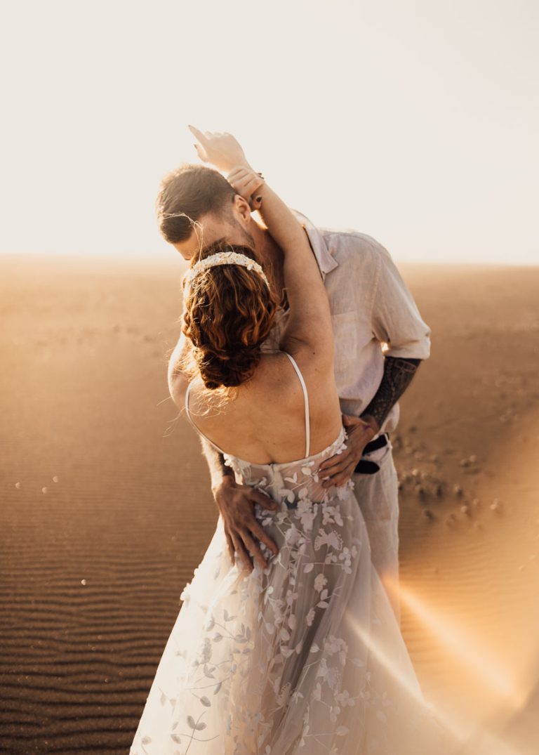 Hochzeitsshooting endloser Sandstrand im Hochzeitsfotografie Bootcamp Island
